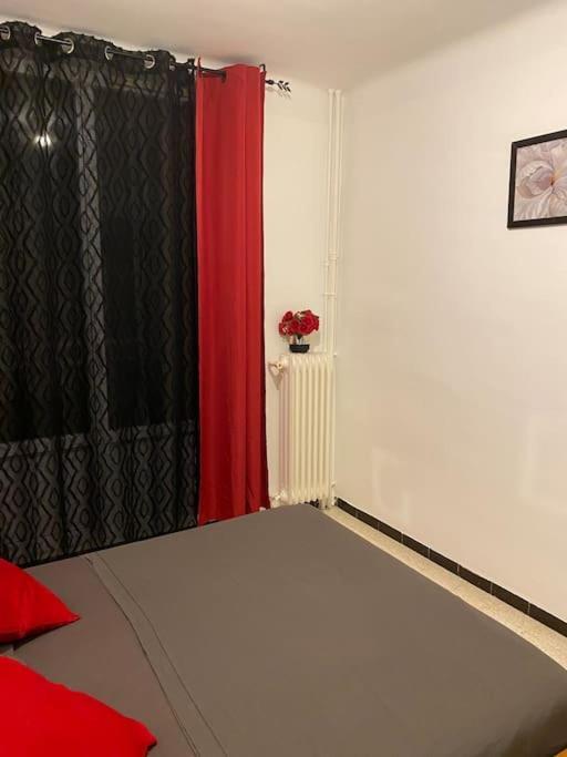 Appartement T4 A Deux Pas De La Gare St Charles Marseille Luaran gambar