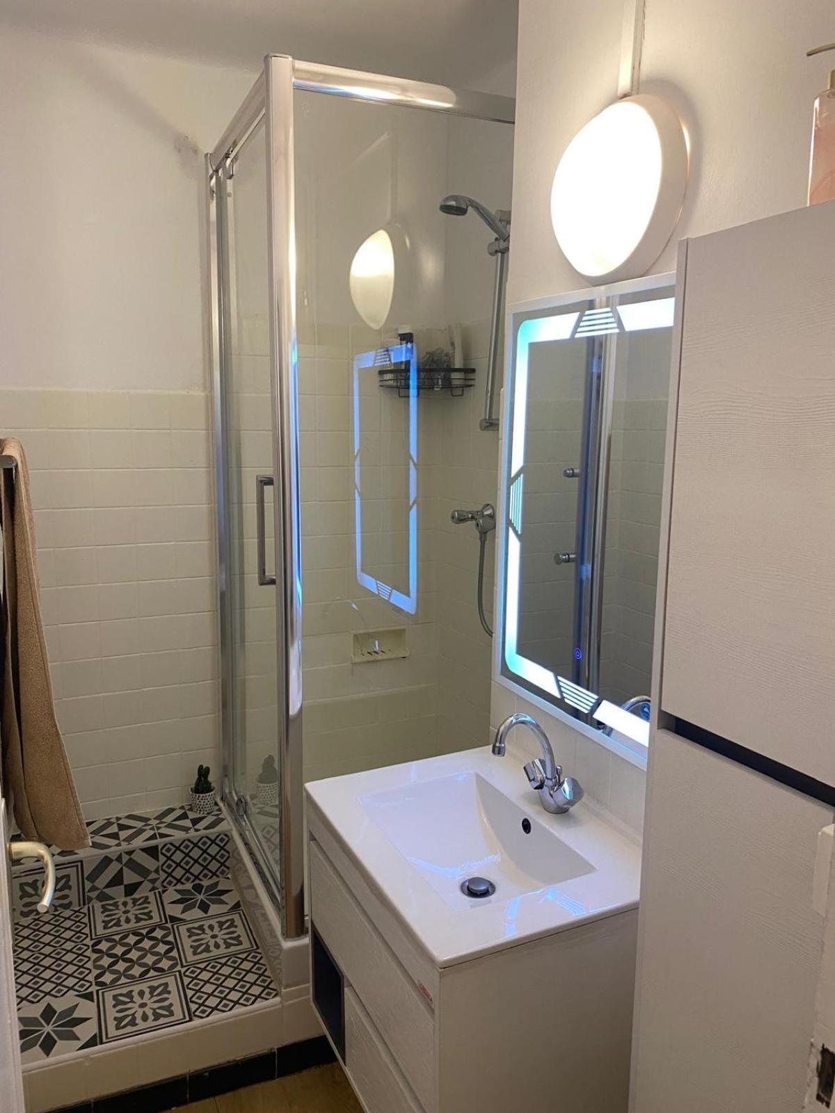 Appartement T4 A Deux Pas De La Gare St Charles Marseille Luaran gambar